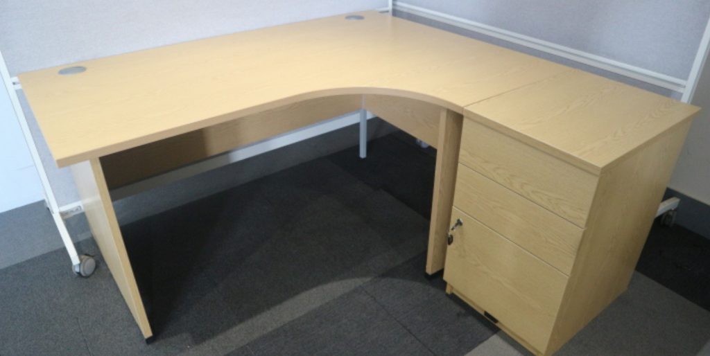 Corner Desk