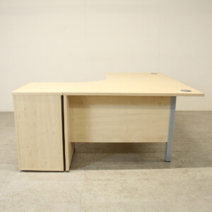 Maple 1600mm R/H Crescent Desk with D/H Pedestal