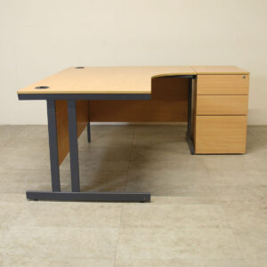 Beech 1600mm R/H Crescent Desk with D/H Pedestal