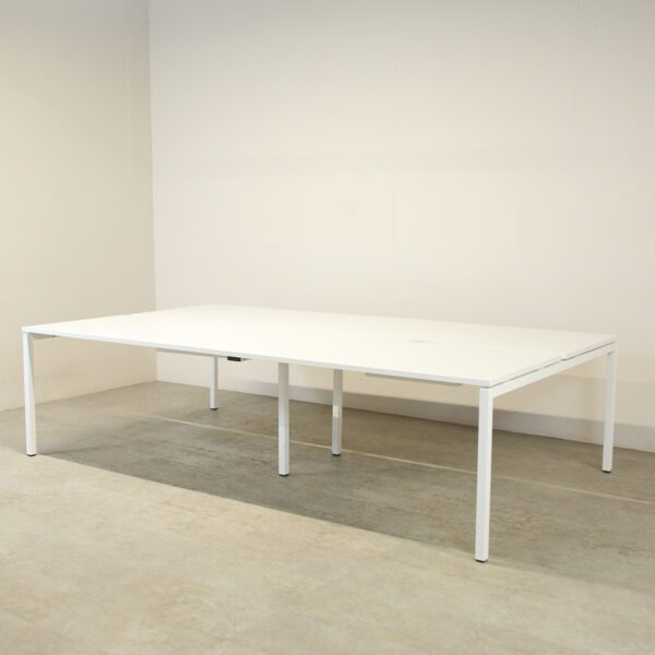 Narbutas Pod of 4 White 1400mm Straight Desks