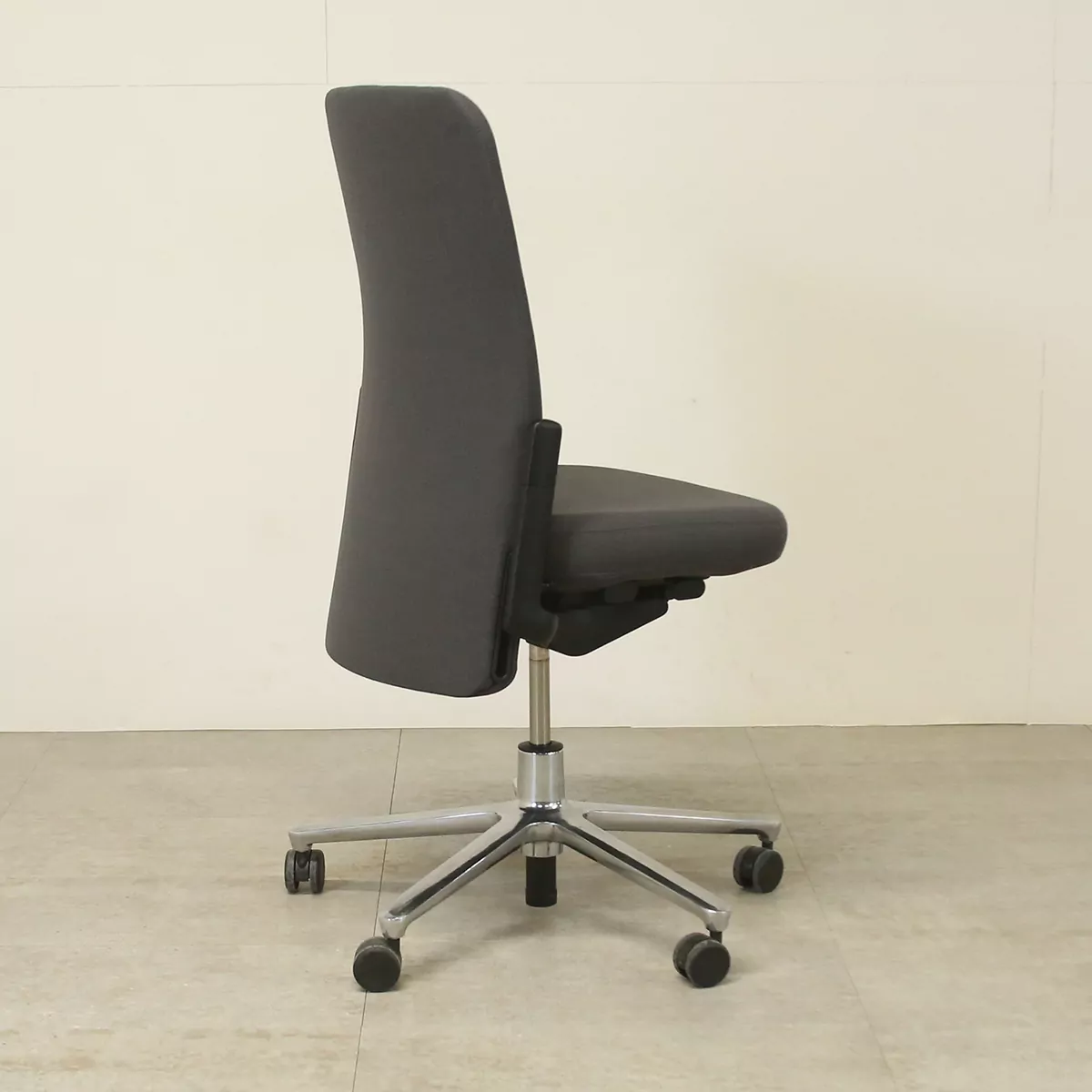 Vitra Pacific Grey Operators Chair LOF Office Furniture