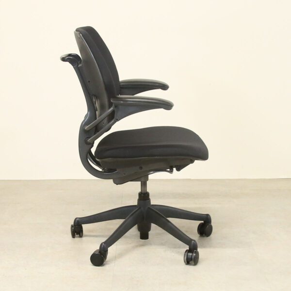 Humanscale Freedom Black Operators Chair
