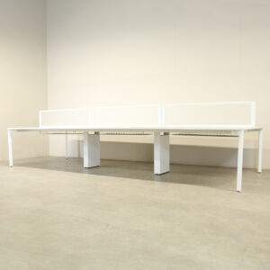 Sven Pod of 6 Straight 1400mm White Desks with Perspex D/M Screens