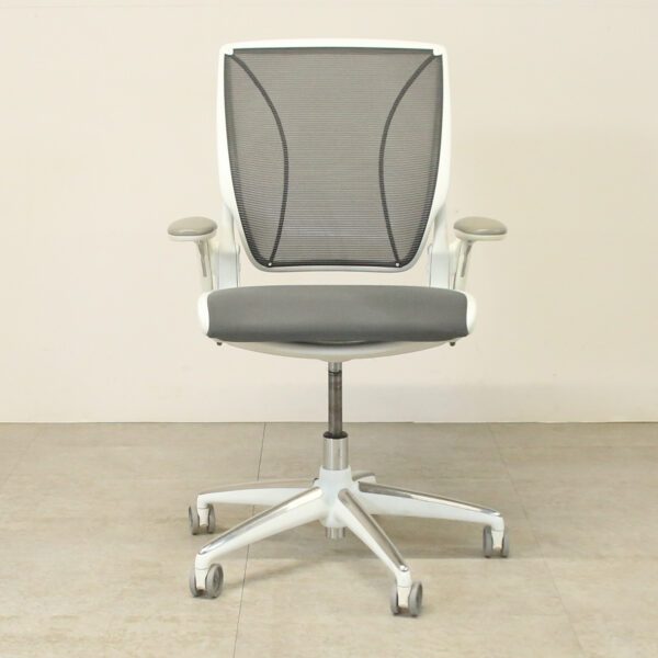 Humanscale Diffrient Mesh Back Operators Chair