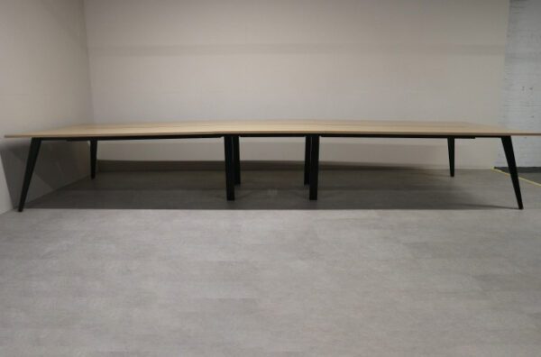 Oak Collaboration Team Work Table