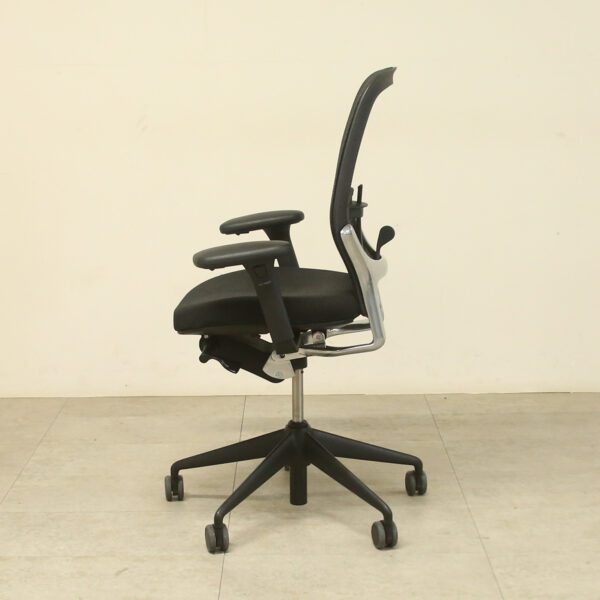 Orangebox Ara Black/Green Tint Mesh Back Operators Chair - ENV359