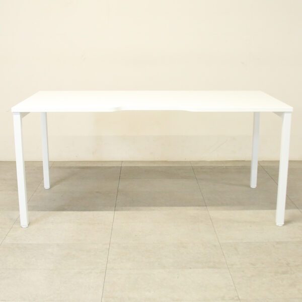 Stax White 1600mm Straight Desk - XOX014 - BRAND NEW