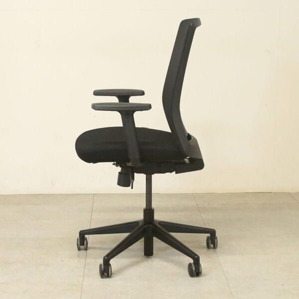 Bestuhl Mesh S30B Back Black Operators Chair - ENV378