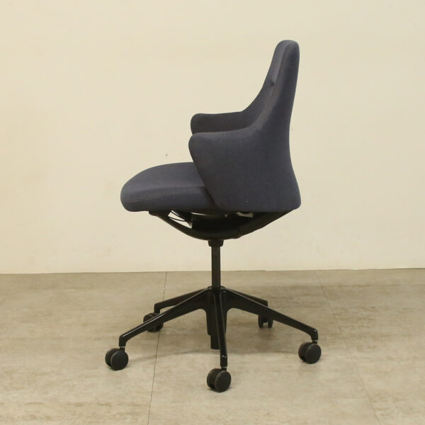Okamura Lives Blue Workchair
