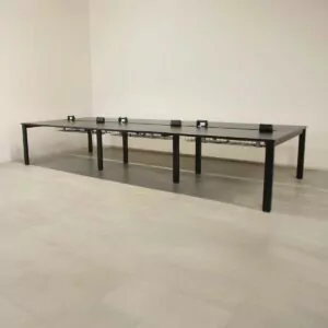Senator Pod of 6 Black 1400mm Desks with Power - LOC352