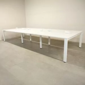 Senator Pod of 6 White 1400mm Desks with Power - LOC356