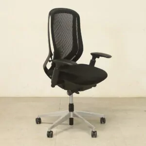 Okamura Sylphy Black Mesh Back Operators Chair - LOC136