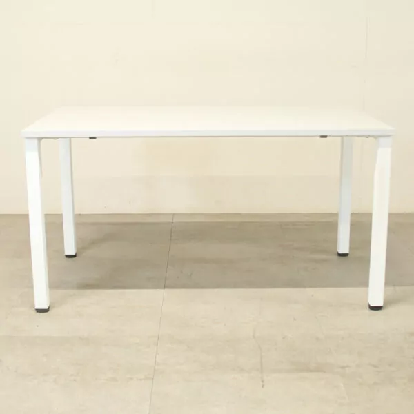 White 1400mm Straight Desk - AFT003DS