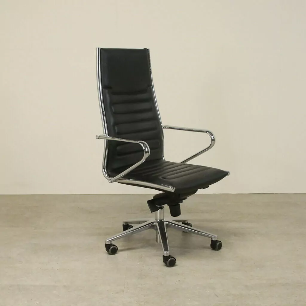 CONNECTION BLACK LEATHER CHAIR leather