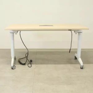 Steelcase Maple 1400 x 700 Flip Top Table with Power Pack