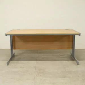 L&P Oak 1600mm Straight Desk