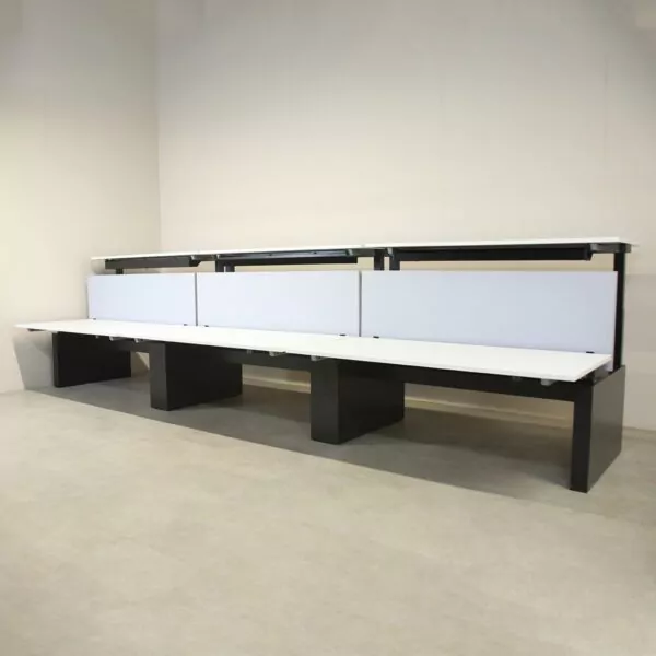 Assman Pod of 6 White Electric 1600mm H/A Desks with Fixed Screen