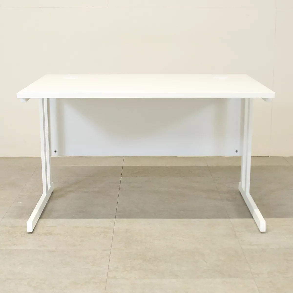 Optima C Cantilever Desk 1200wx800dx720h - White - Brand New