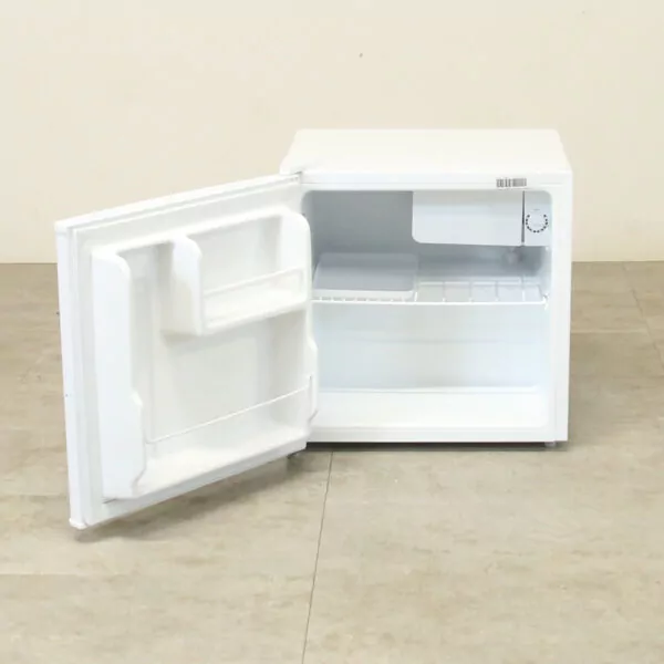 Russell Hobbs White Freestanding Mini Fridge
